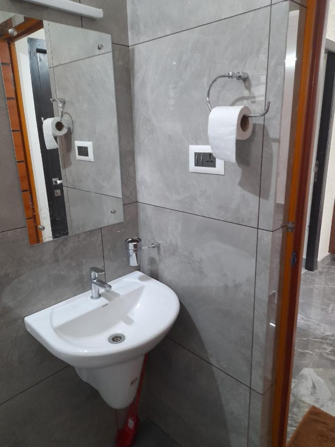 Milestone Inn Sultan Bathery Zewnętrze zdjęcie